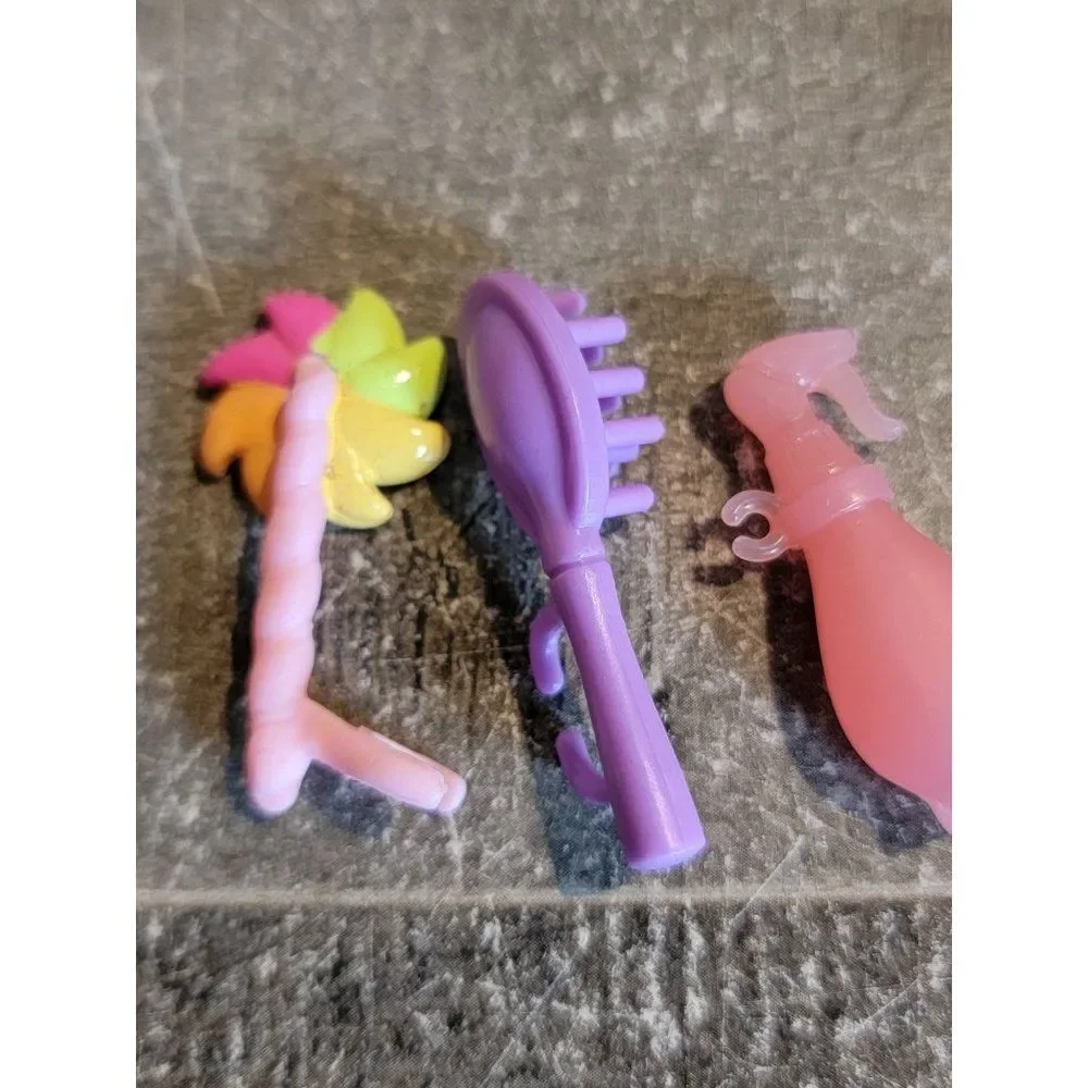 Brush pinwheel pink spray hair doll accessory clip on set‎ toy figure